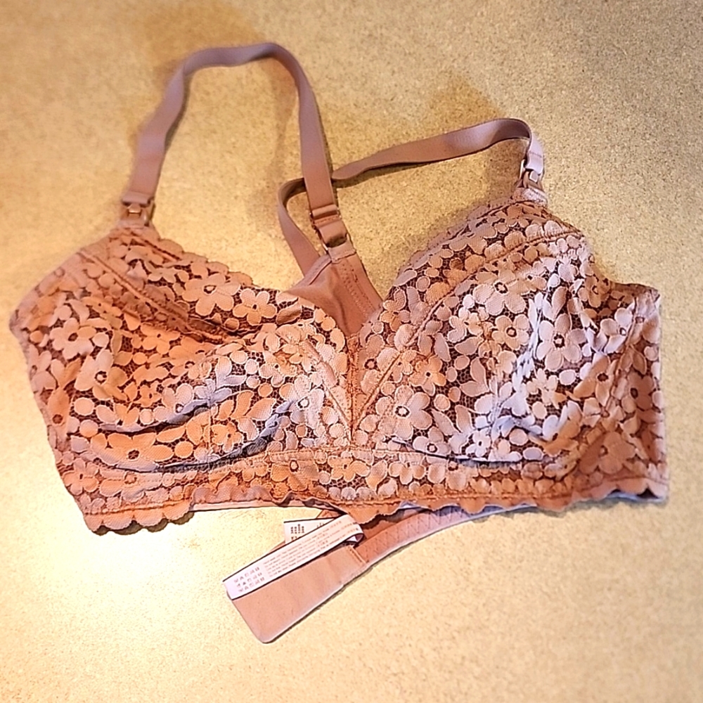 Momanda pump/breastfeeding bra